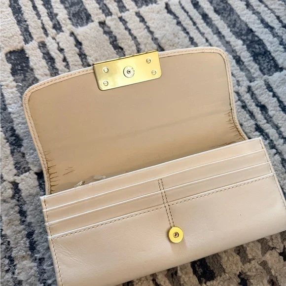 Pink Coach leather pouch and Ivory Coach Kristin woven envelope wallet clutch - Picture 6 of 12